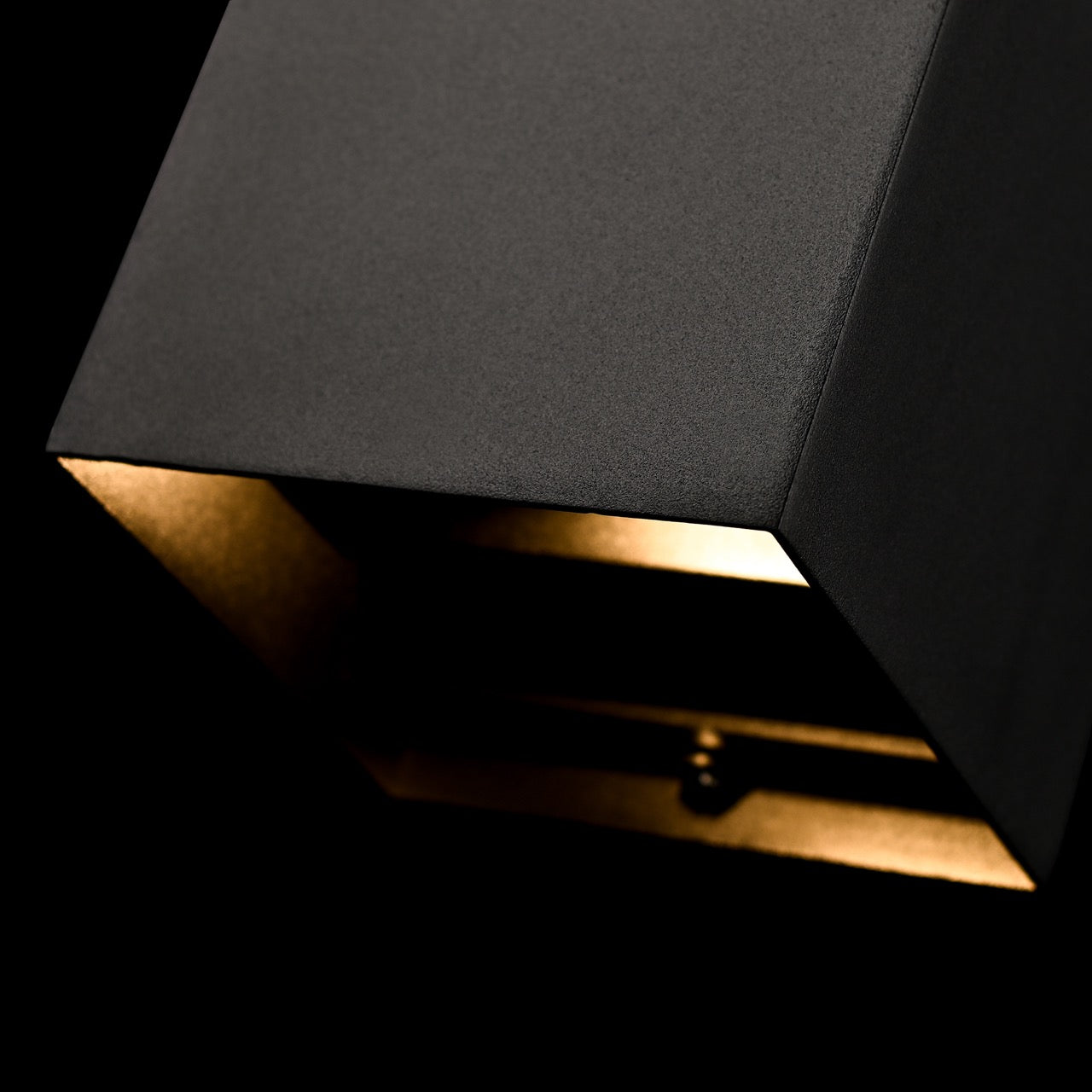 Terra 1-LT Outdoor Sconce