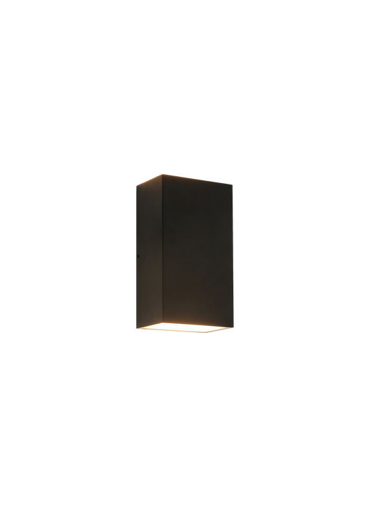 Dexter. This 5CCT powered Hi-Lumen luminaire with light emission in or 2 directions. Arranged individually or in groups, they are great design elements for a host of lighting applications.
Comes in Matte Black Finish with Powder Coat.