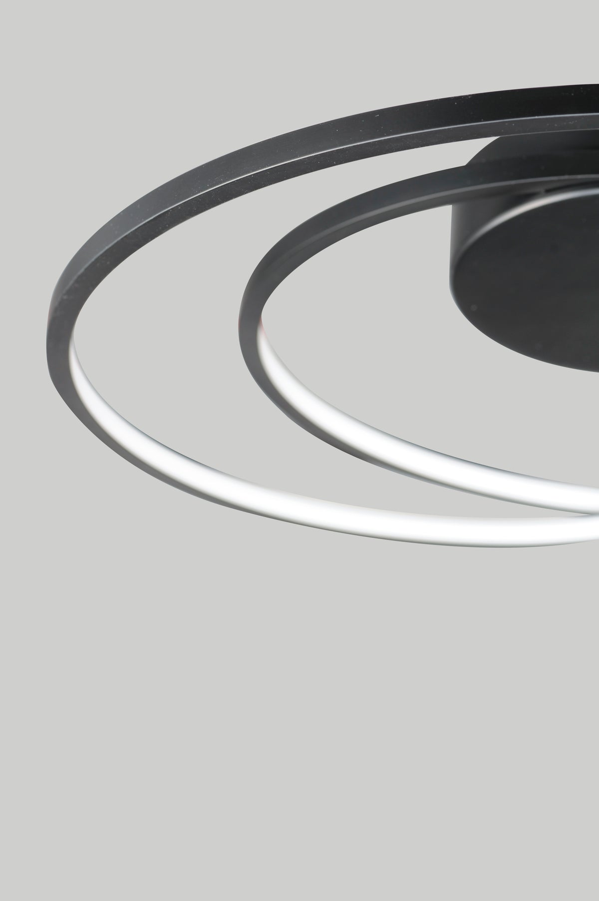 Cycle 18" LED Flush Mount