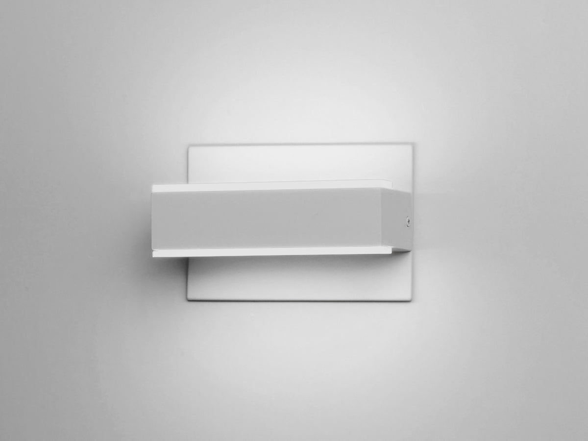 Omni 7" LED Wall Sconce