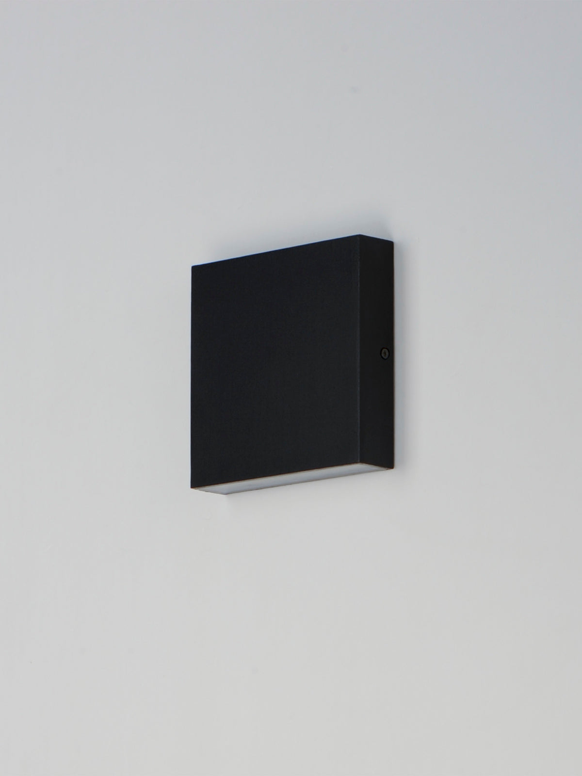 Brik 4.75" LED Outdoor Wall Sconce