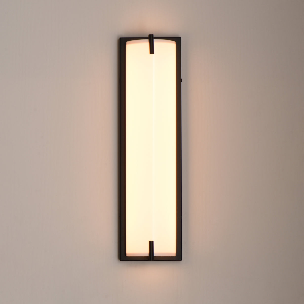 Alto 18" LED Bath Sconce - 5CCT