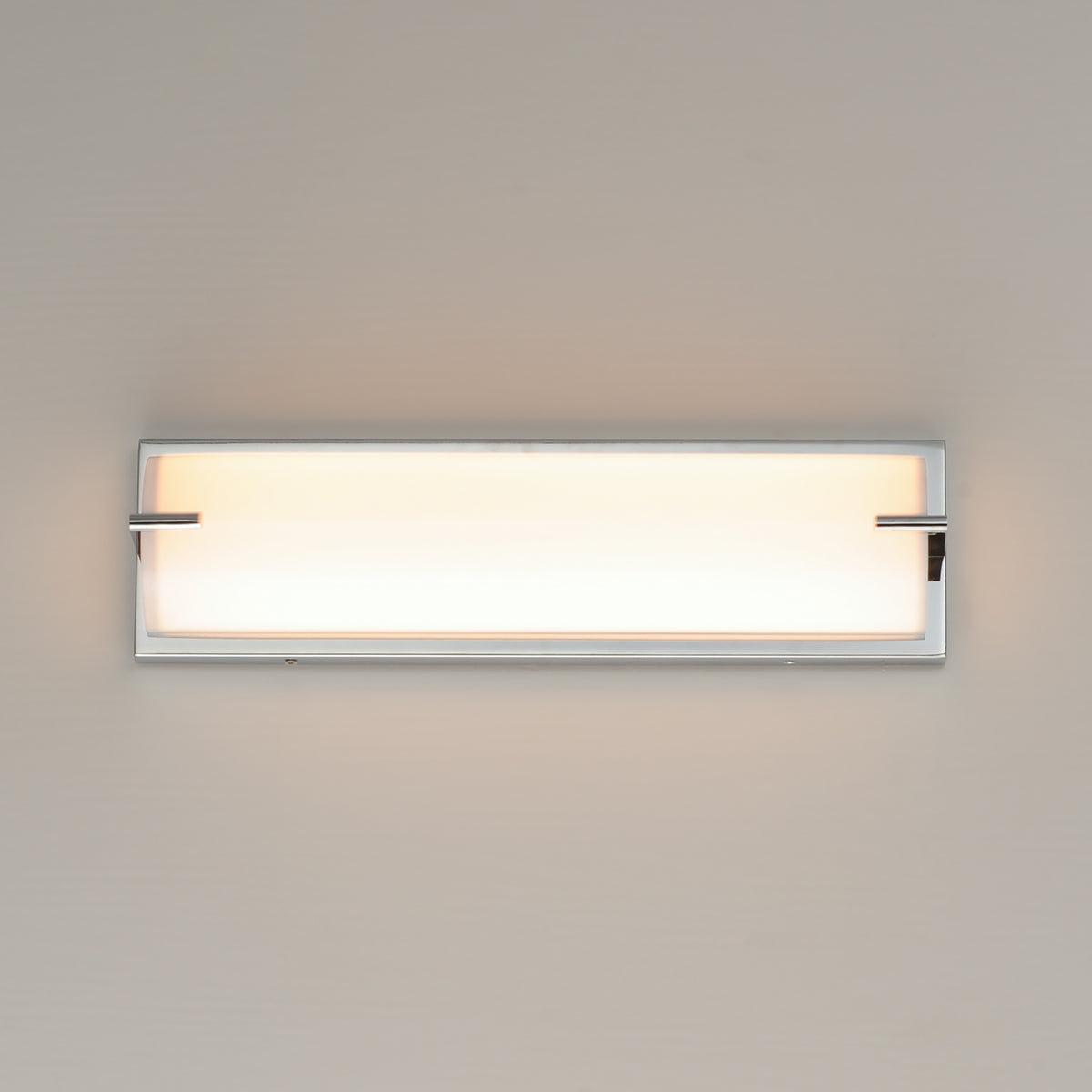 Alto 18" LED Bath Sconce - 5CCT