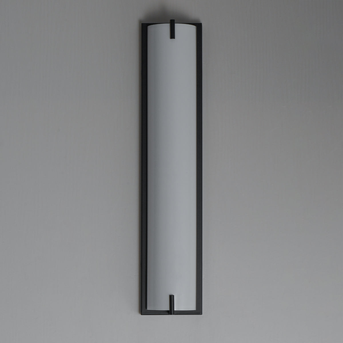 Alto 24" LED Bath Sconce - 5CCT