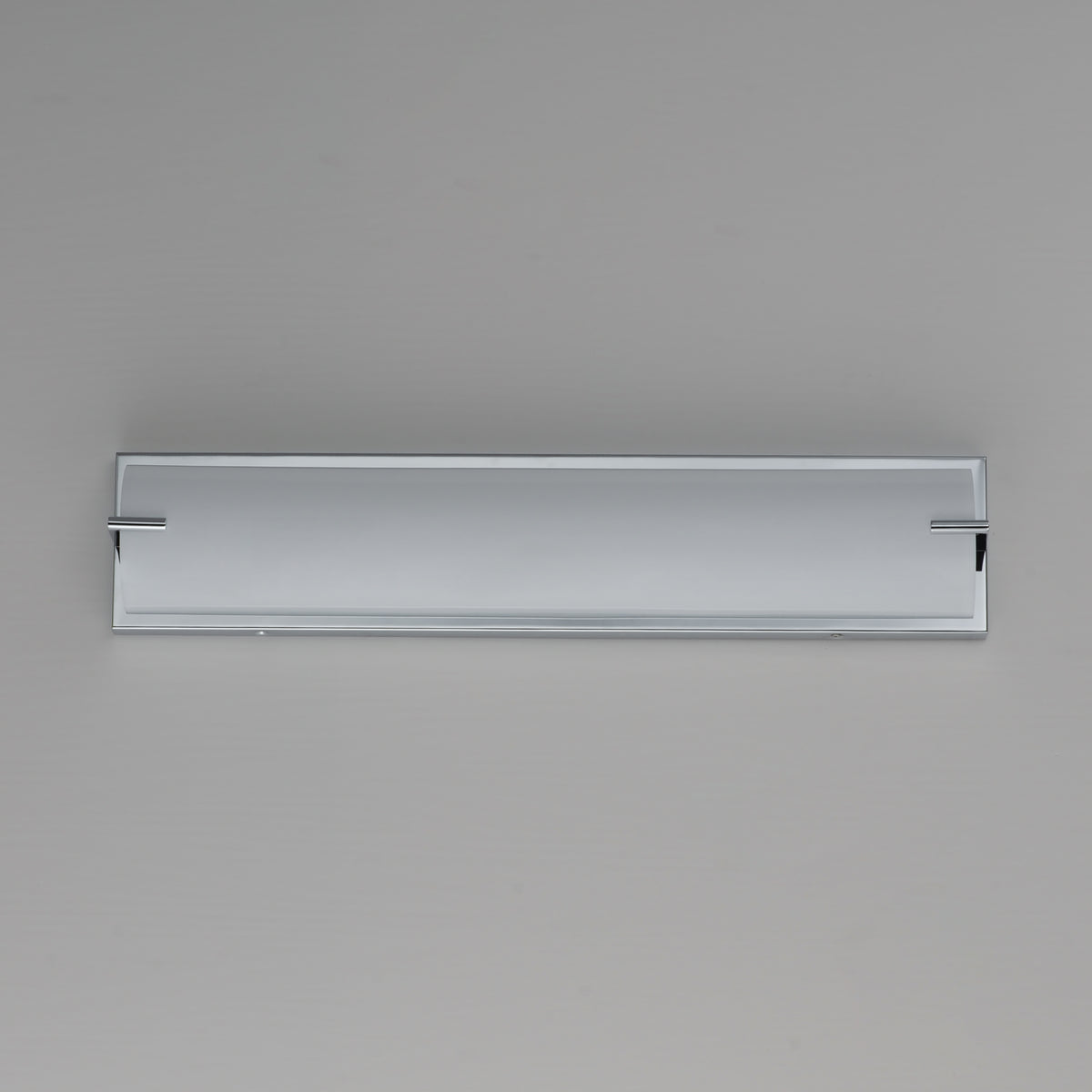 Alto 24" LED Bath Sconce - 5CCT