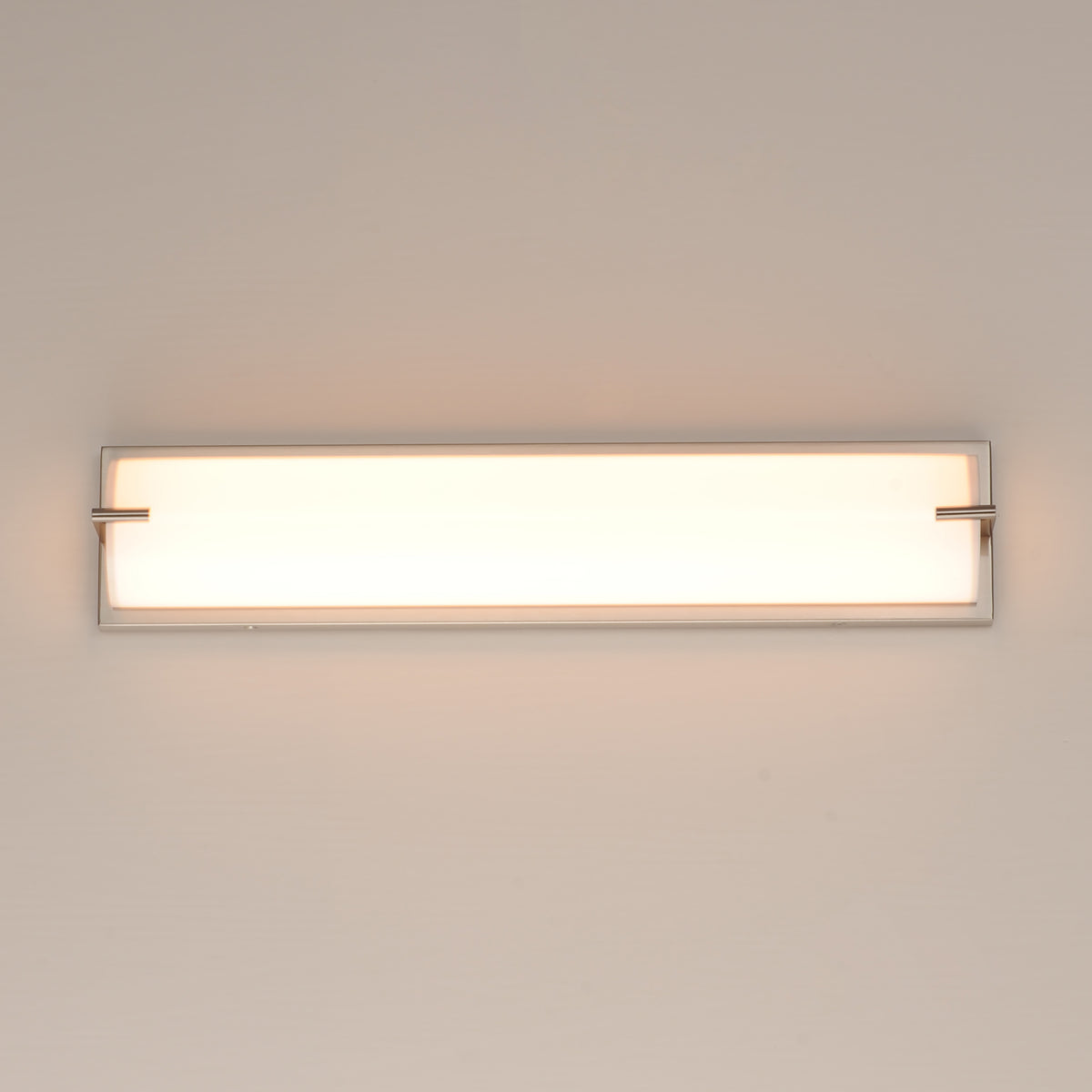Alto 24" LED Bath Sconce - 5CCT