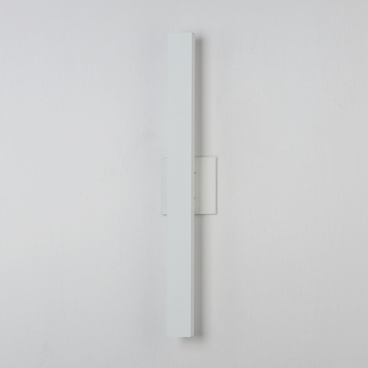Alumilux: Line 5CCT 24" LED Outdoor Wall Sconce