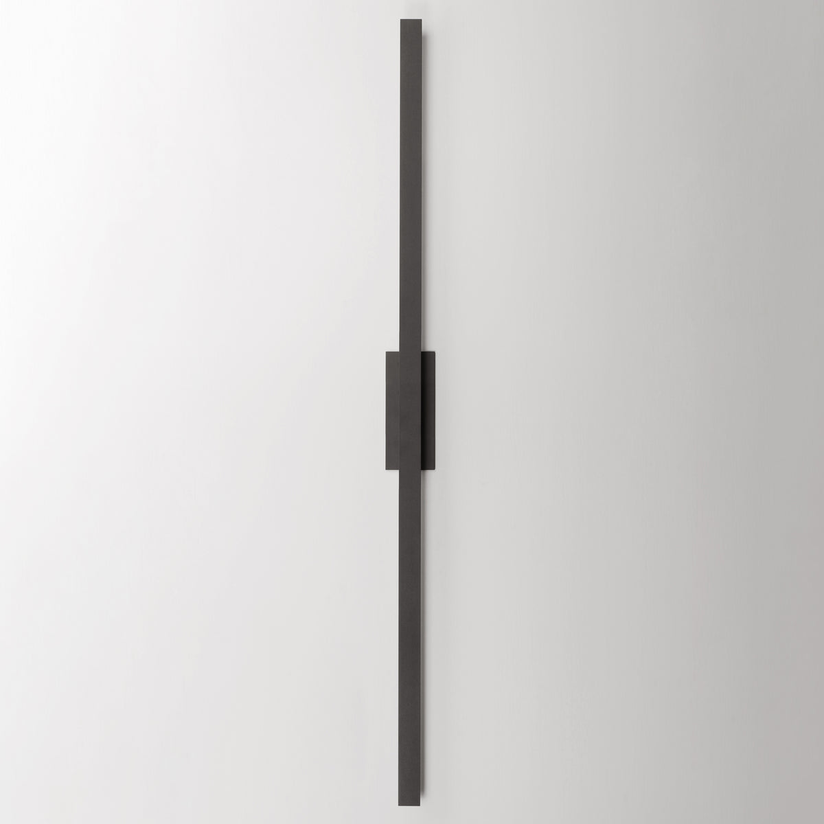 Alumilux: Line 5CCT 96" LED Outdoor Wall Sconce