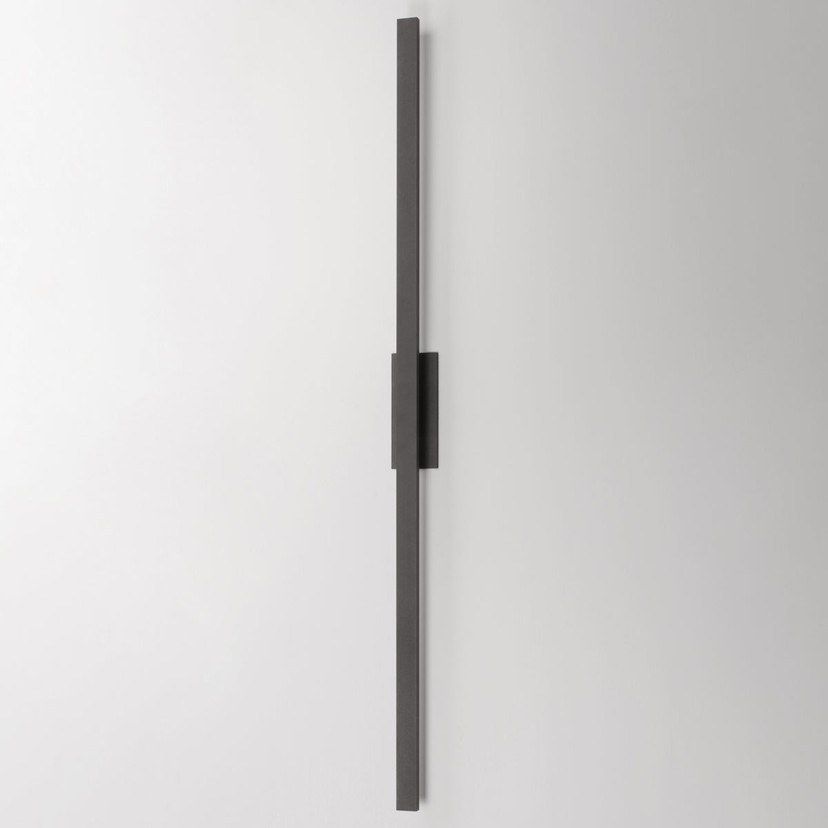 Alumilux: Line 5CCT 96" LED Outdoor Wall Sconce