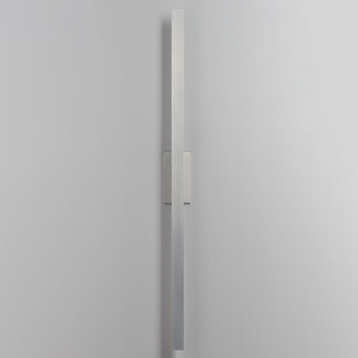 Alumilux: Line 5CCT 96" LED Outdoor Wall Sconce
