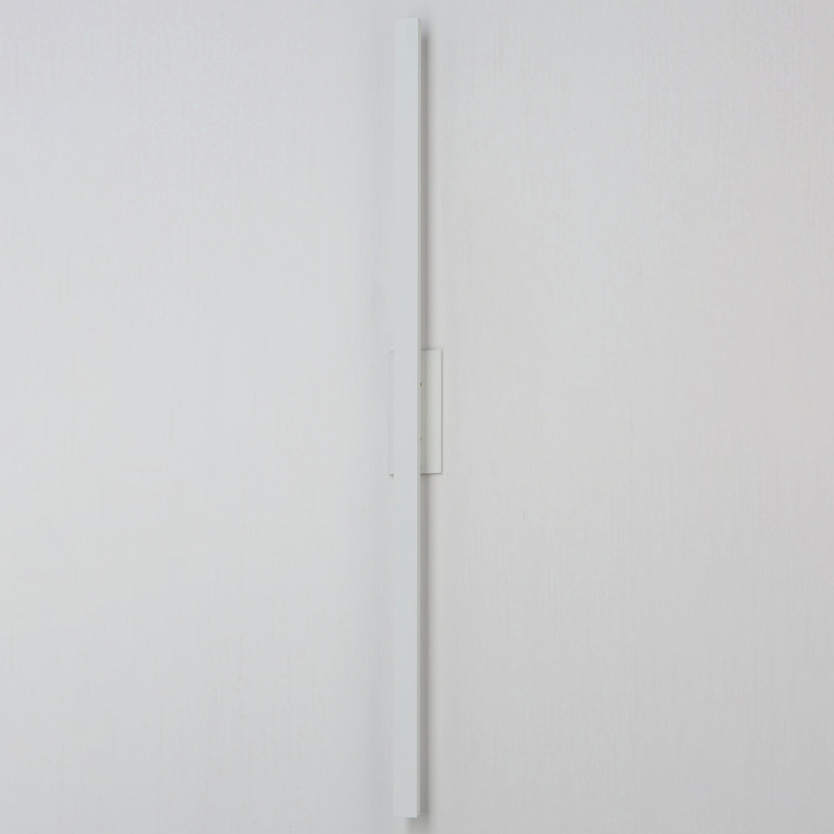 Alumilux: Line 5CCT 96" LED Outdoor Wall Sconce