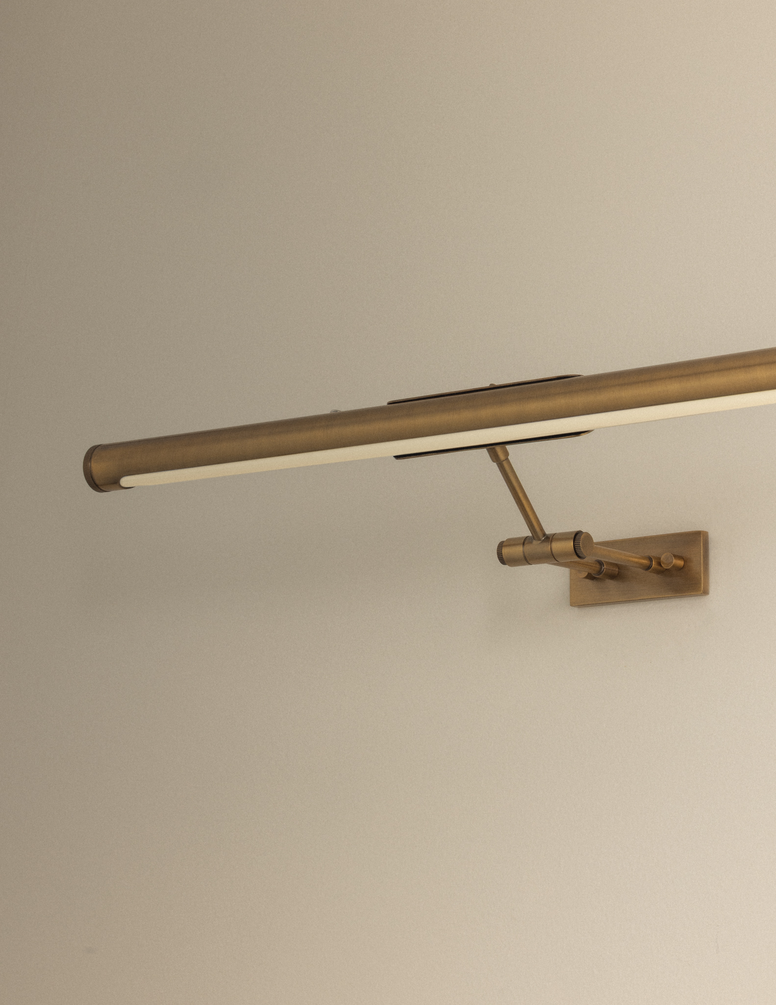 Kenya Rechargeable Picture Light