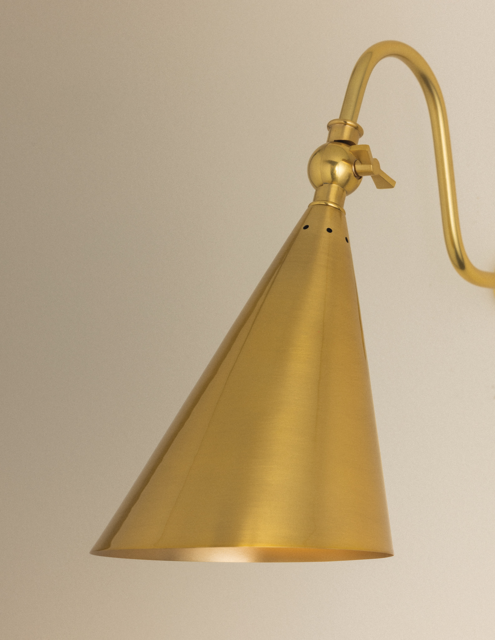 Lupe Rechargeable Wall Sconce