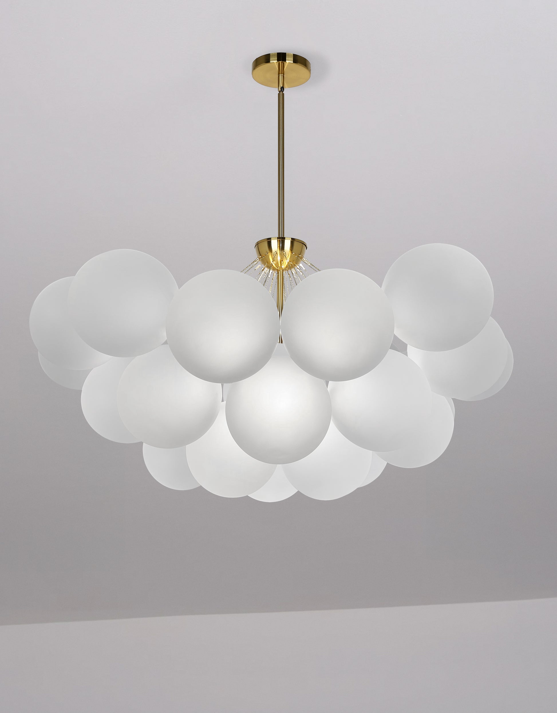 Miles 8LT Chandelier