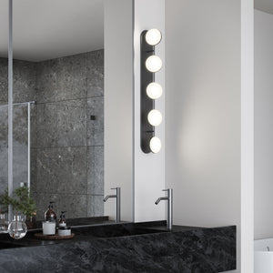 Novel Vanity Light