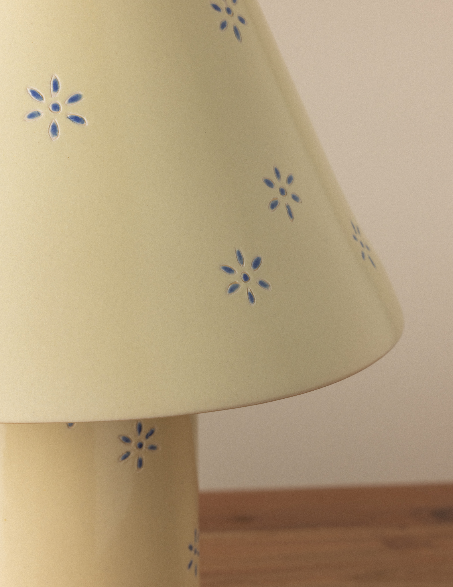 Seraphine Rechargeable Table Lamp