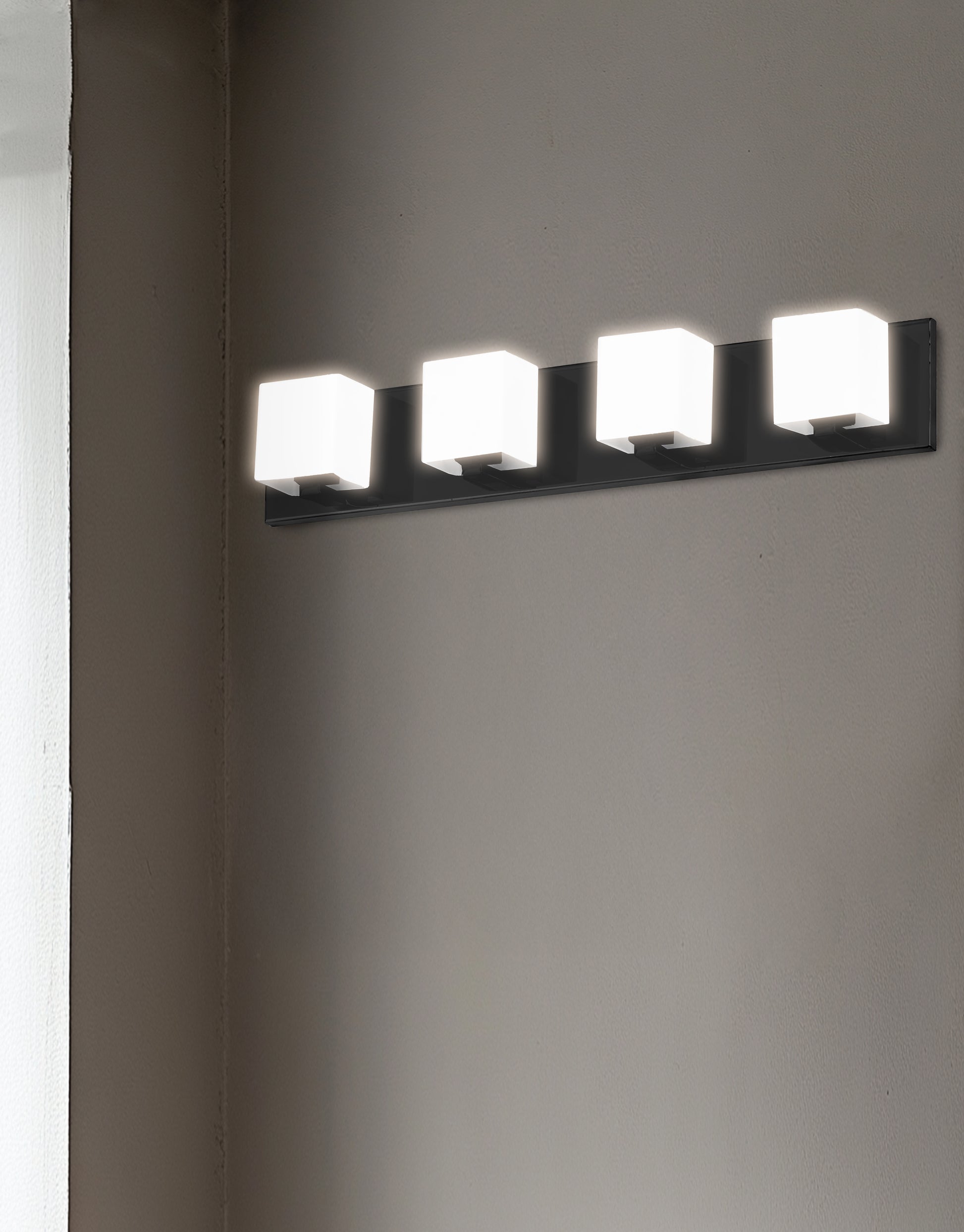 Verona 4LT Vanity Wall Sconce