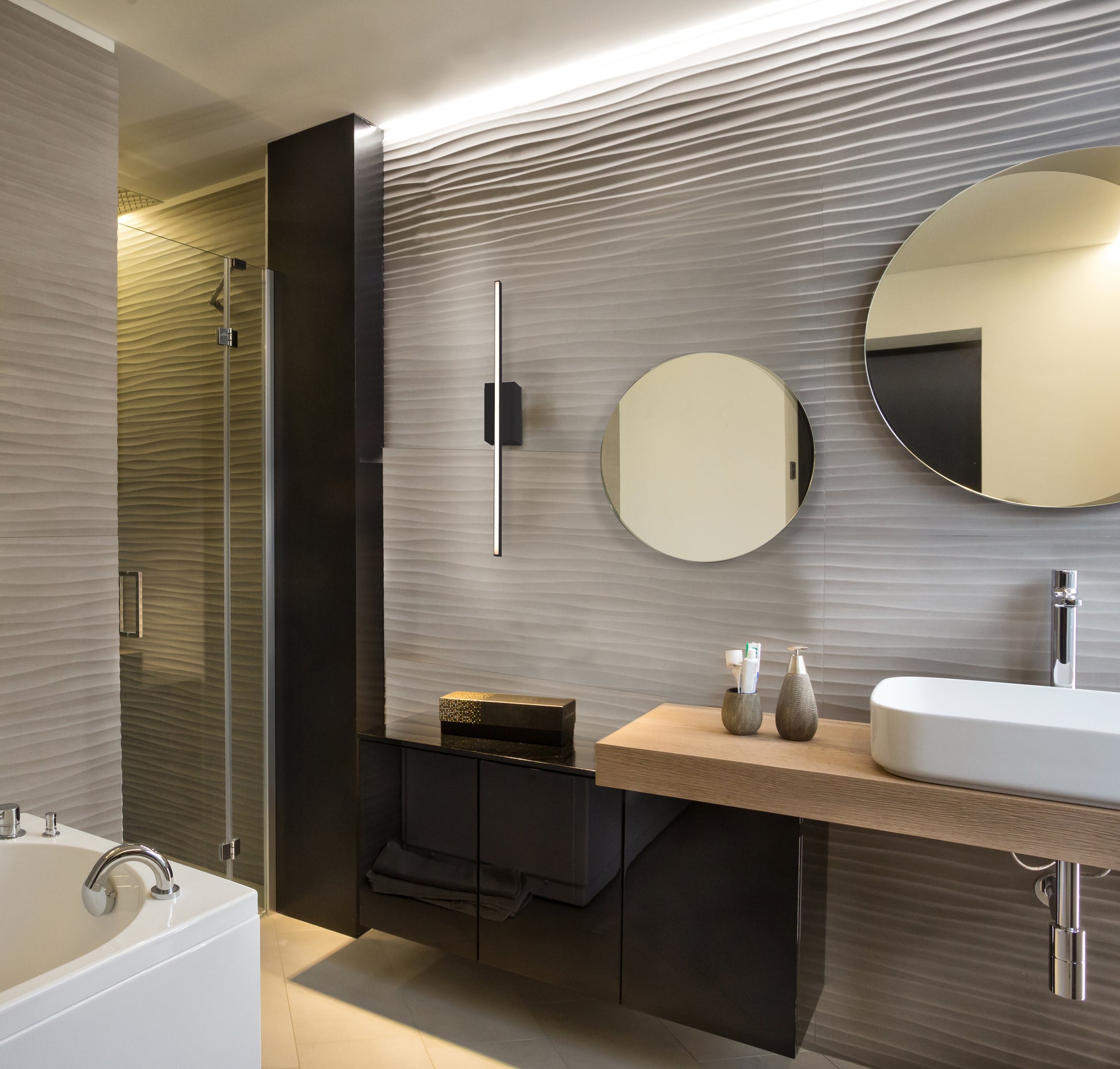 Vega Minor 36-in Brushed Gold LED Wall Sconce