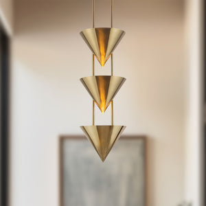 Versus Pendant