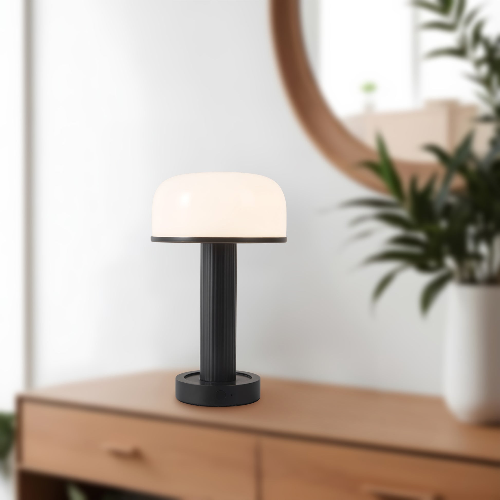 Vienna Table Lamp