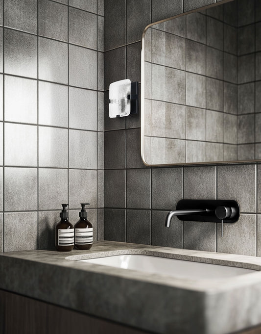 Winnie 1LT Wall Sconce