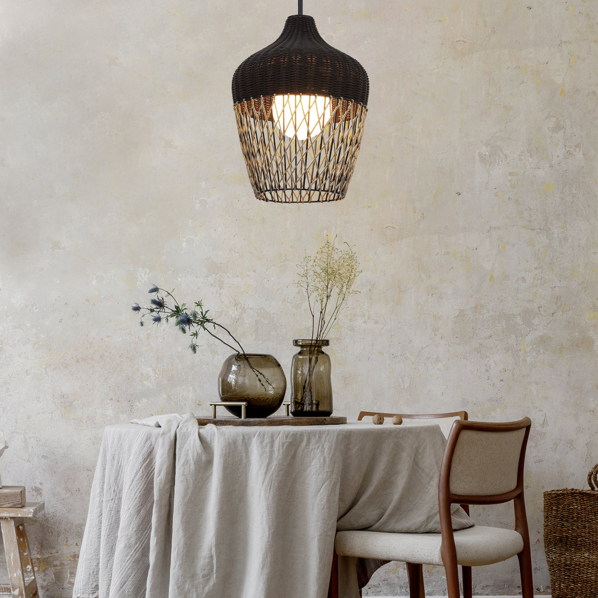 Hannah 23" Outdoor Standard Pendant