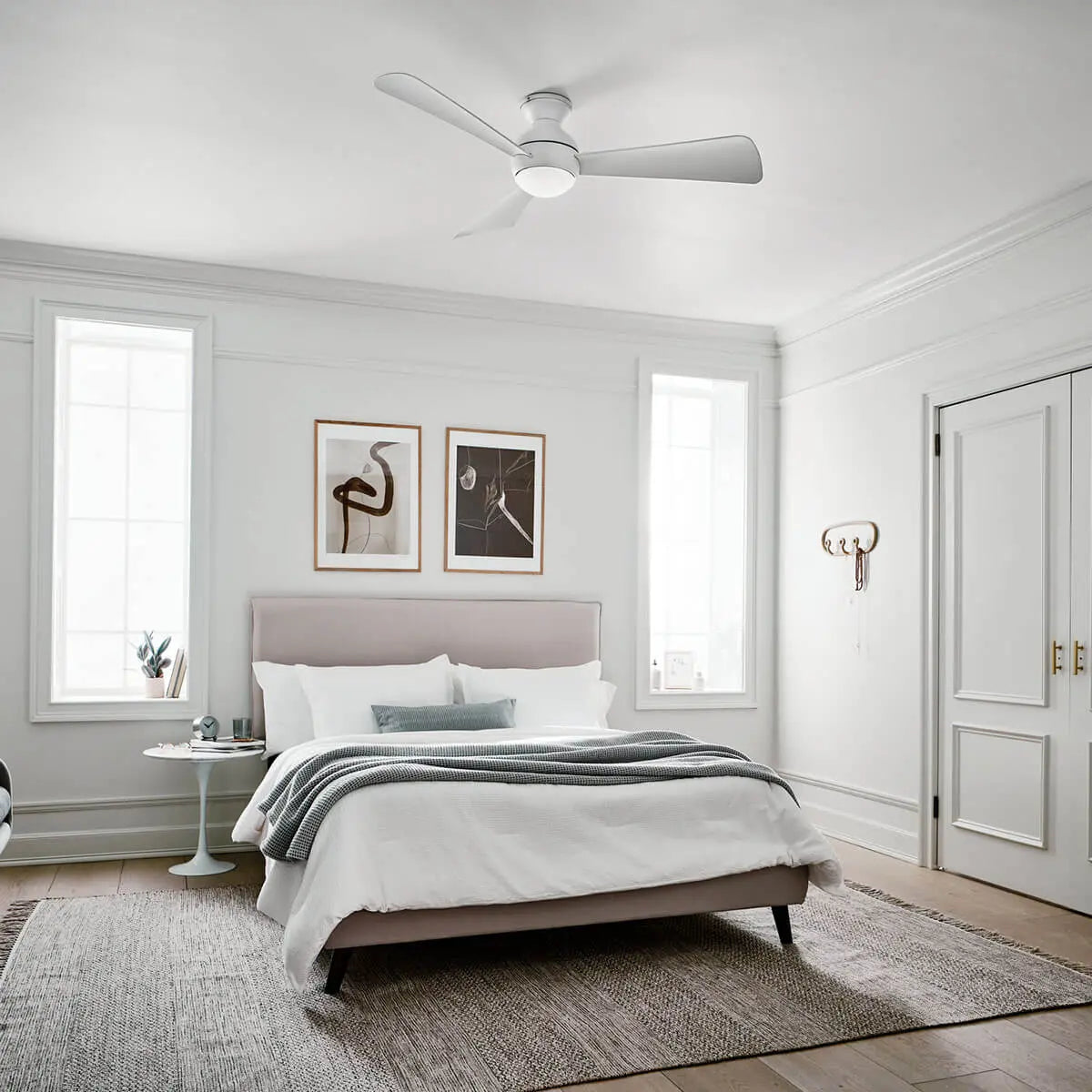 54 Inch Sola Fan
