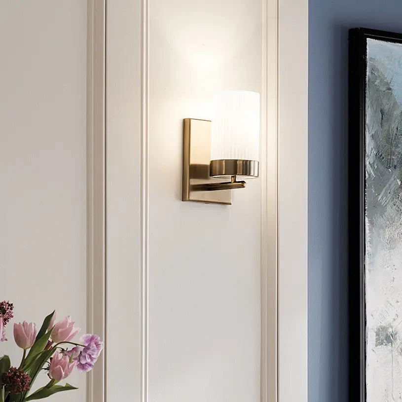 Ciona Wall Sconce 1Lt